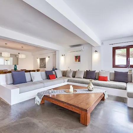 Kiva Villa *