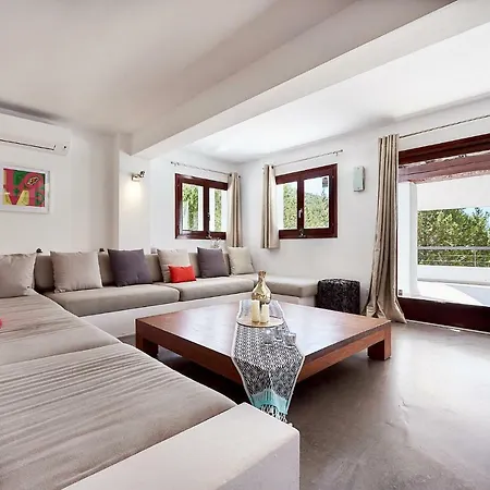 Kiva Villa *