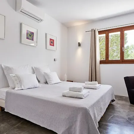 Kiva Villa *